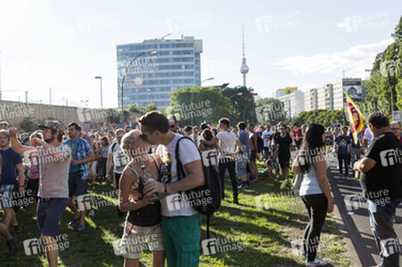 Techno-Demo 'Zug der Liebe' in Berlin