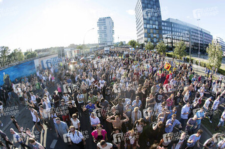 Techno-Demo 'Zug der Liebe' in Berlin