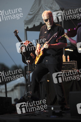 Kansas Perform in Readington
