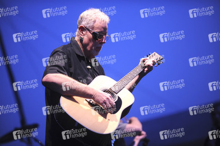 Kansas Perform in Readington