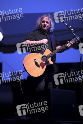 Kansas Perform in Readington