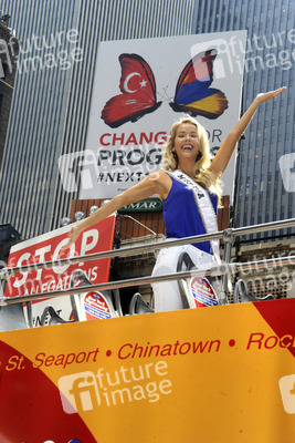 Olivia Jordan auf Sightseeing Tour durch New York