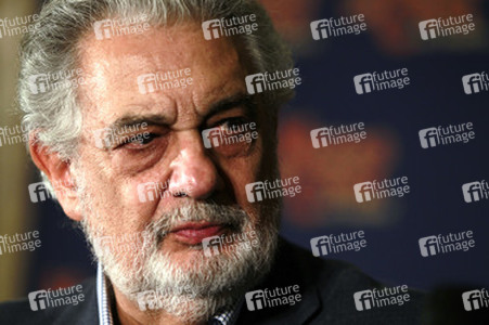 Maßnehmen von Placido Domingo im Wachsmuseum von Madrid