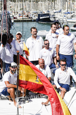 Felipe VI. von Spanien besucht die Aifos Crew in Palma de Mallorca