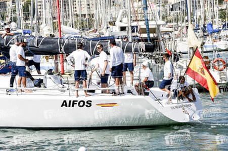 Felipe VI. von Spanien besucht die Aifos Crew in Palma de Mallorca