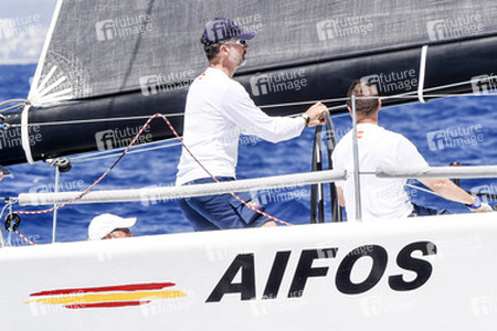 König Felipe VI. beim Segeln in Palma de Mallorca