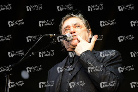 Blixa Bargeld (Einstürzende Neubaute9