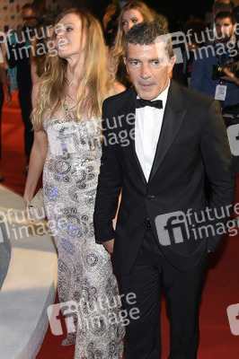 Antonio Banderas mit Freundin Nicole Kimpel