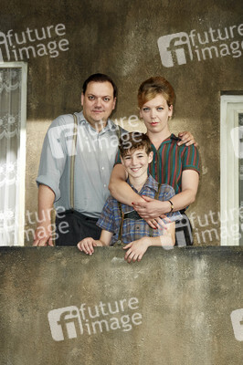 Charly Hübner, Oscar Brose, Lina Beckmann