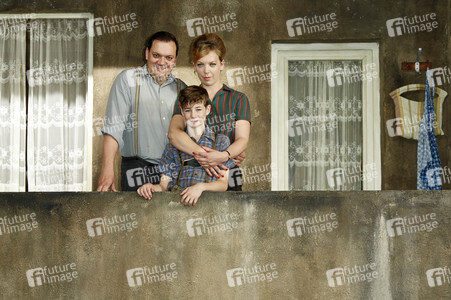 Charly Hübner, Oscar Brose, Lina Beckmann