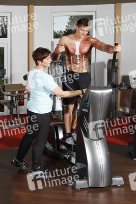 WORKING ART: Physiotherapeutin / Physiotherapist Bodypainting