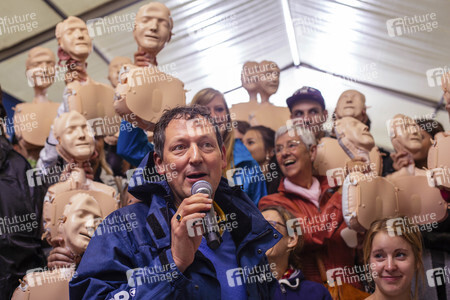 Erste-Hilfe-Aktion für 'Hirschhausens Quiz des Menschen' in Köln