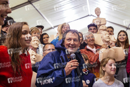 Erste-Hilfe-Aktion für 'Hirschhausens Quiz des Menschen' in Köln