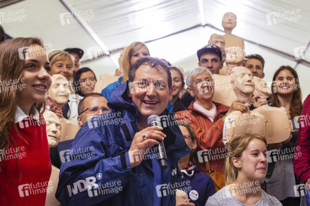 Erste-Hilfe-Aktion für 'Hirschhausens Quiz des Menschen' in Köln