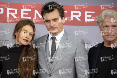 Hannah Ware, Rupert Friend, Jürgen Prochnow