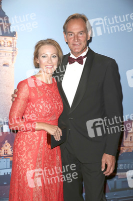 Burkhard Jung mit Freundin Ayleena Wagner