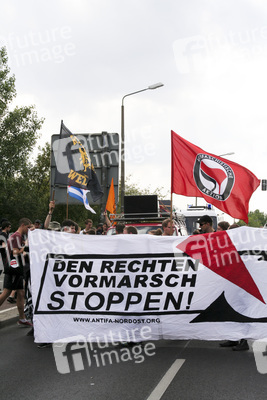 Tag der offen Tür im bezugsfertigen Containerdorf in Berlin-Wartenberg