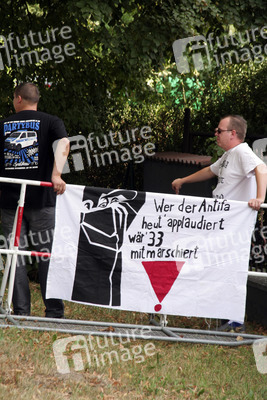 Tag der offen Tür im bezugsfertigen Containerdorf in Berlin-Wartenberg