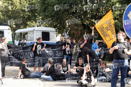 Tag der offen Tür im bezugsfertigen Containerdorf in Berlin-Wartenberg