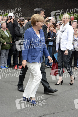 Angela Merkel besucht den Problemstadtteil Marxloh in Duisburg