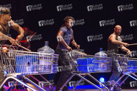 Fotoprobe zur Show 'Stomp' in Köln
