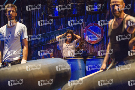 Fotoprobe zur Show 'Stomp' in Köln