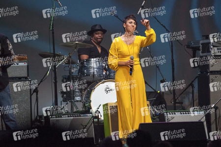 Charity Konzert 'All Along the Moontower' inn Austin