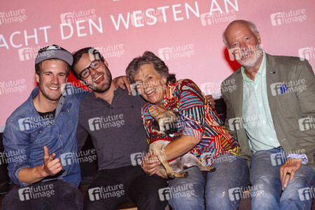 Preview zur WDR Comedy-Serie 'Die Mockridges - Eine Knallerfamilie