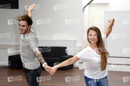 Joelina Drews und Marc Aurel Zeeb trainieren für 'Stepping Out' in Köln