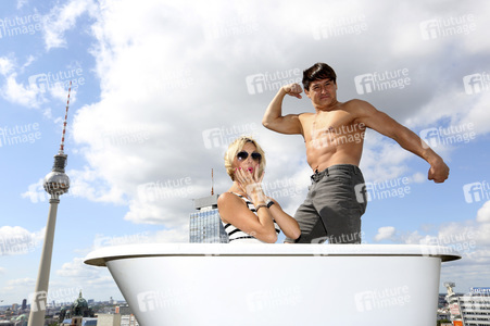 Fototermin zur Varieté Show 'Seifen Oper' in Berlin