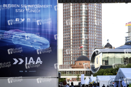 Erster Pressetag auf der IAA 2015 in Frankfurt