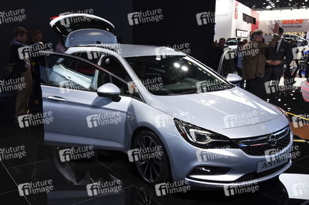 Zweiter Pressetag auf der IAA 2015 in Frankfurt