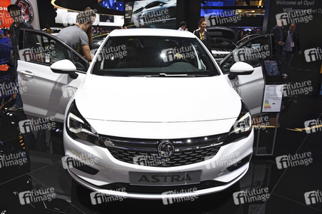 Zweiter Pressetag auf der IAA 2015 in Frankfurt