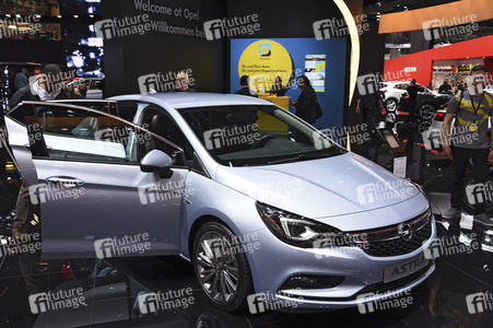 Zweiter Pressetag auf der IAA 2015 in Frankfurt