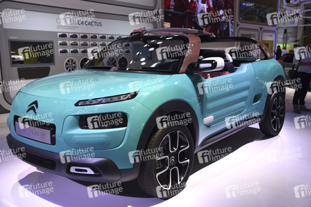 Zweiter Pressetag auf der IAA 2015 in Frankfurt