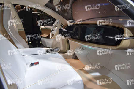 Zweiter Pressetag auf der IAA 2015 in Frankfurt