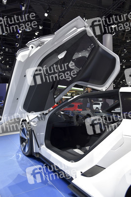 Zweiter Pressetag auf der IAA 2015 in Frankfurt