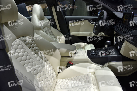 Zweiter Pressetag auf der IAA 2015 in Frankfurt