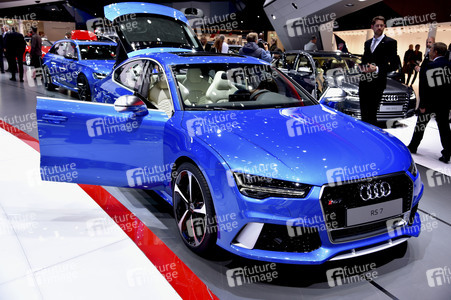Zweiter Pressetag auf der IAA 2015 in Frankfurt