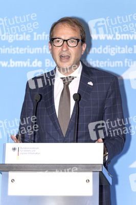 Pressekonferenz vom Alexander Dobrindt in Frankfurt