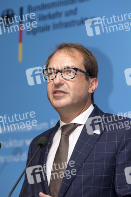 Pressekonferenz vom Alexander Dobrindt in Frankfurt