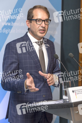 Pressekonferenz vom Alexander Dobrindt in Frankfurt