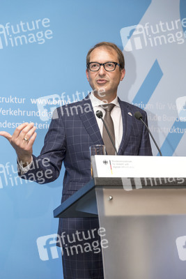 Pressekonferenz vom Alexander Dobrindt in Frankfurt
