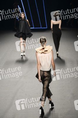 Amaya Arzuaga Fashion Show, Mercedes-Benz Fashion Week Madrid