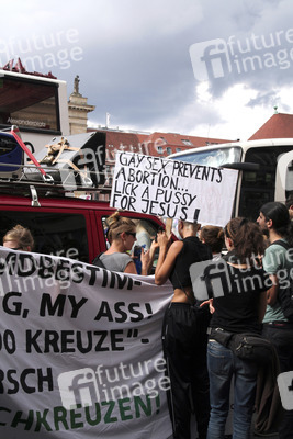 Demo gegen den Marsch für das Leben in Berlin