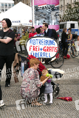 Demo gegen den Marsch für das Leben in Berlin