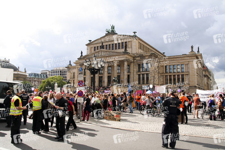 Demo gegen den Marsch für das Leben in Berlin