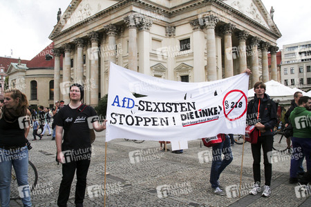 Demo gegen den Marsch für das Leben in Berlin