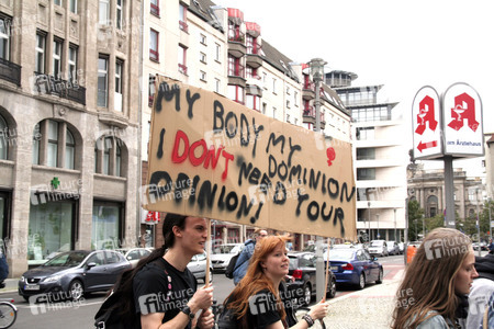 Demo gegen den Marsch für das Leben in Berlin