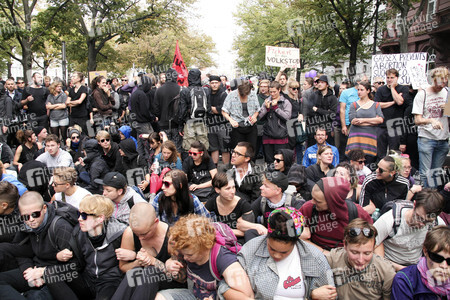 Demo gegen den Marsch für das Leben in Berlin